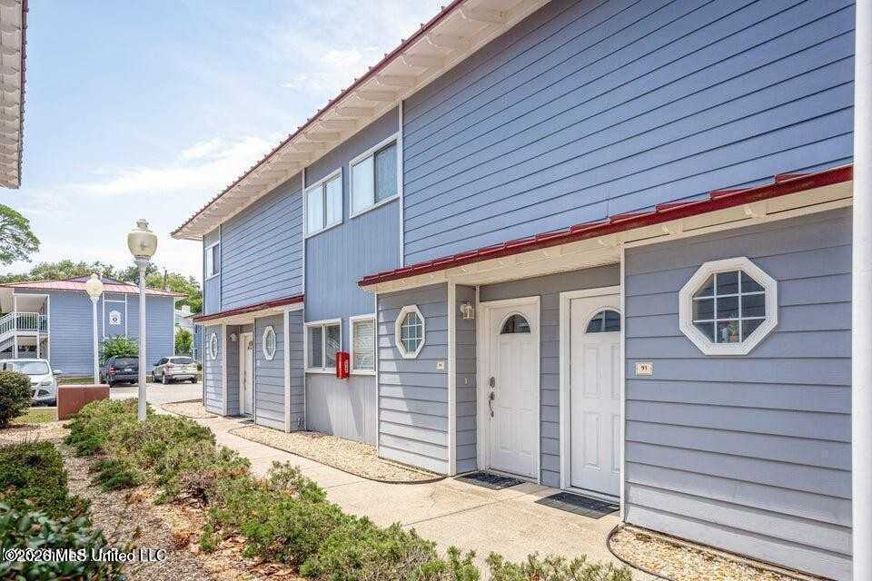 1664 Beach Blvd - Photo 3 of 12