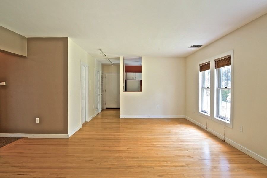 500 West St #18 - Photo 6 of 10