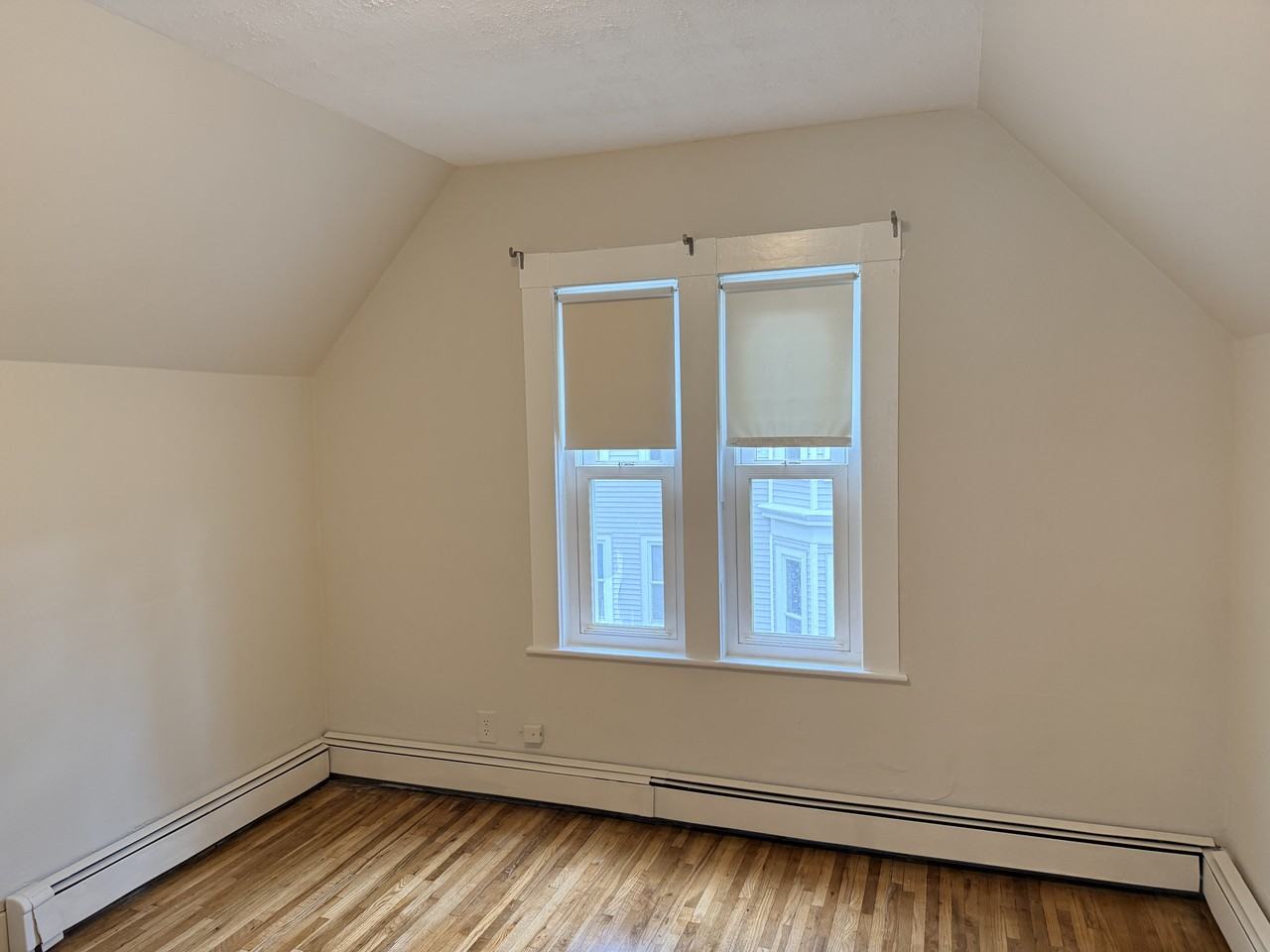 8 Winnemay St #2 - Photo 4 of 9