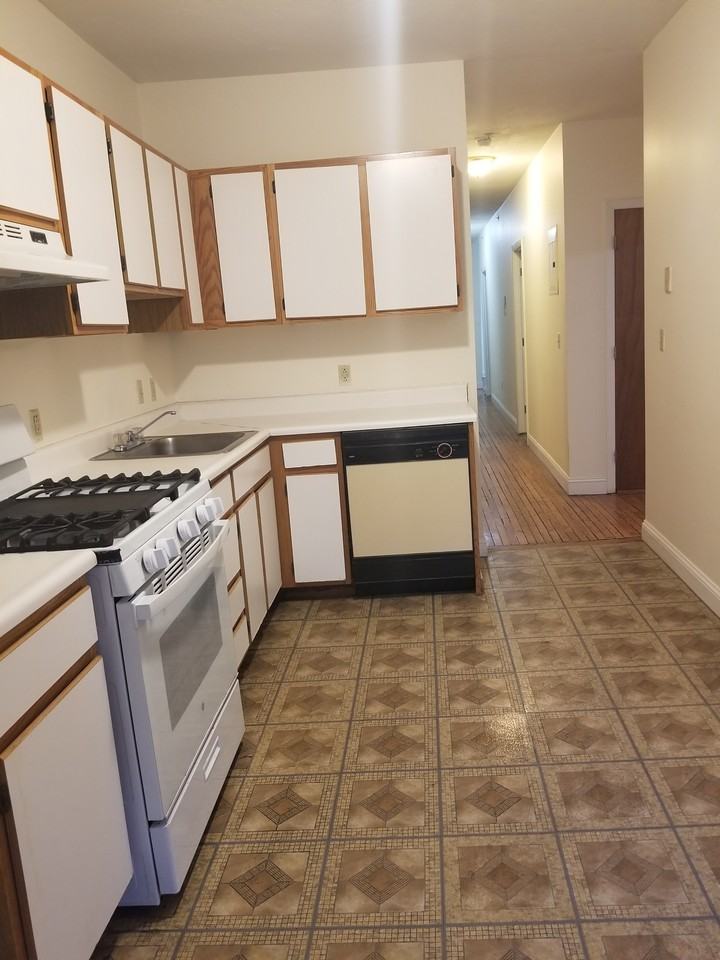 677 Washington St #01 - Photo 4 of 25