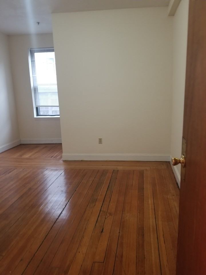 677 Washington St #01 - Photo 7 of 25