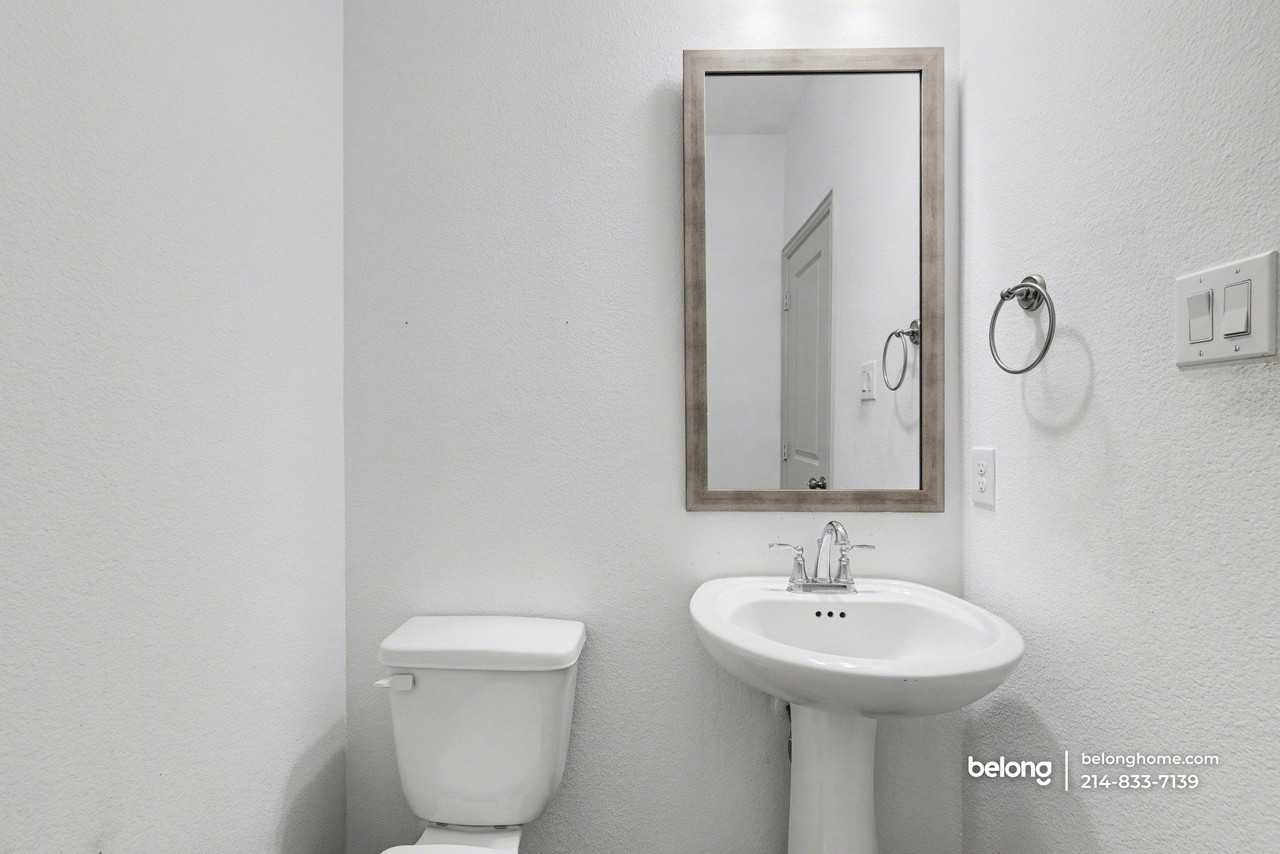 12855 Leopold Trl - Photo 7 of 16