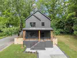 featured image of 1065 Hubbard St Sw