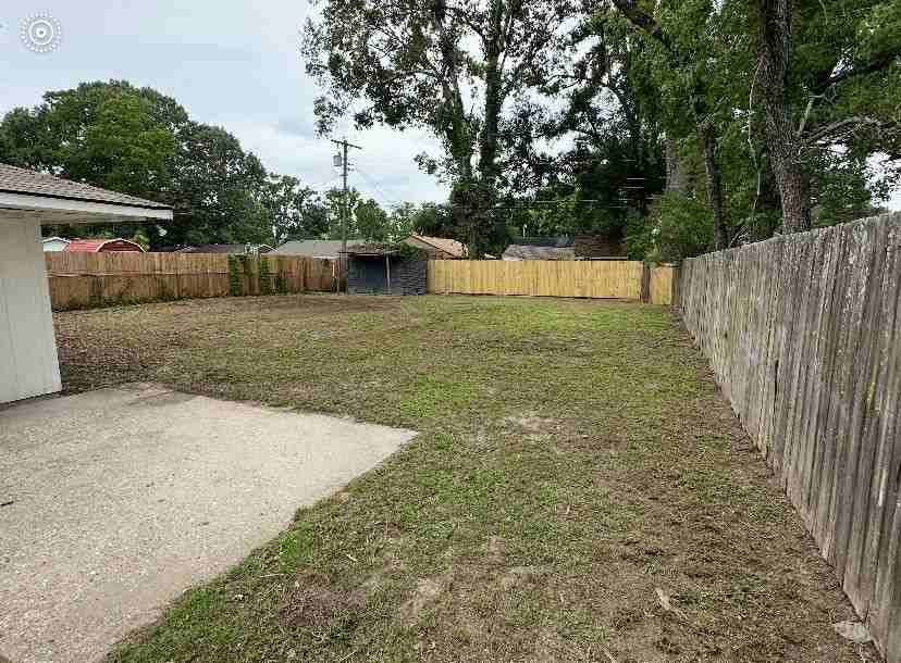 11639 Auburn Dr - Photo 2 of 3