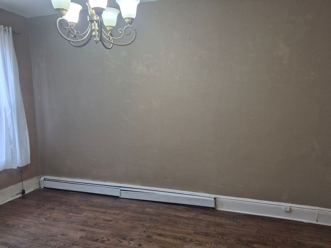 330 New York Ave - Photo 3 of 7