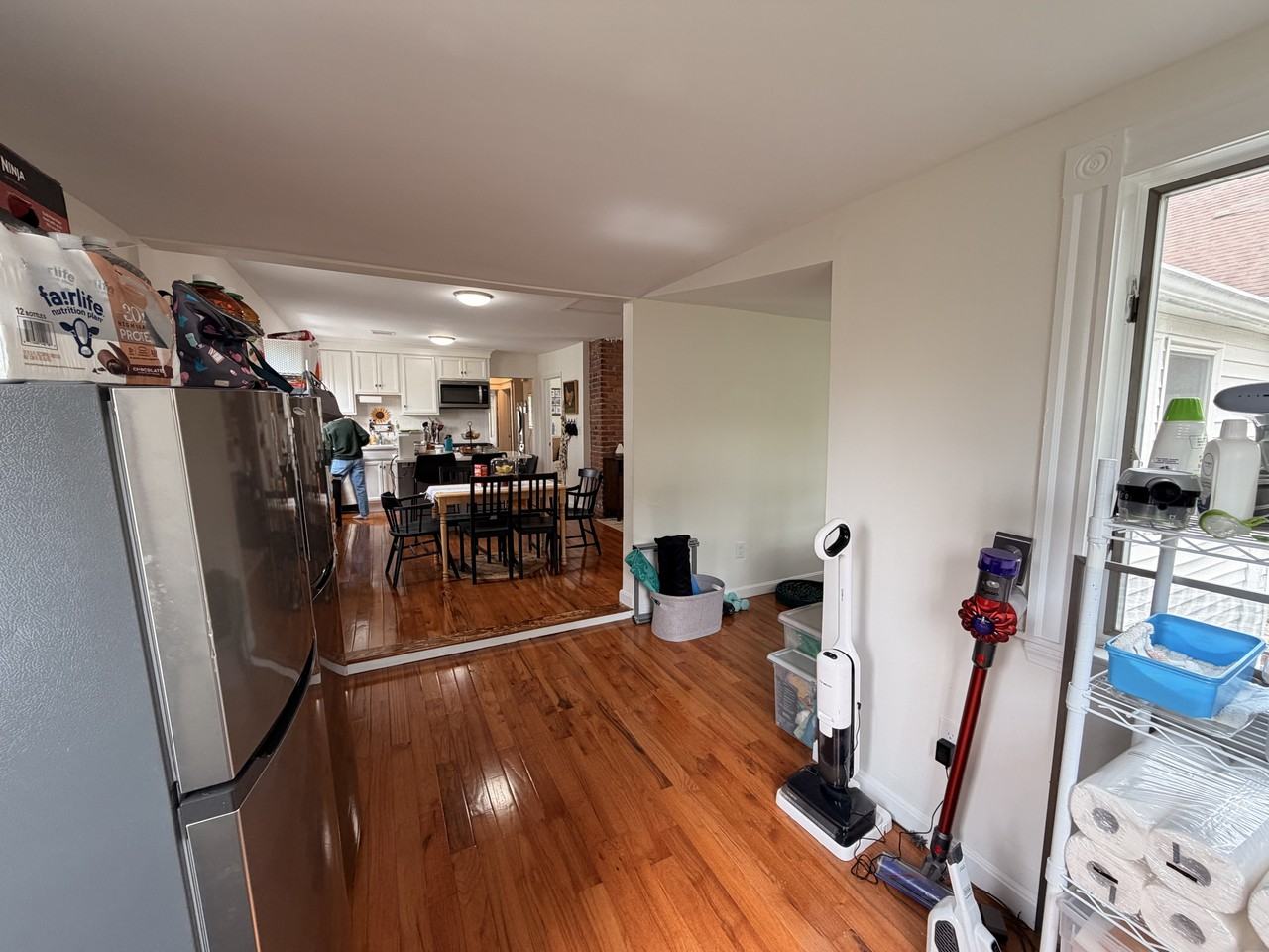 Raymond Ave - Photo 2 of 18