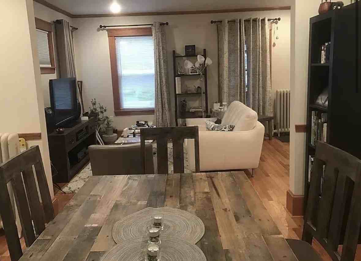 Adams St - Photo 3 of 10