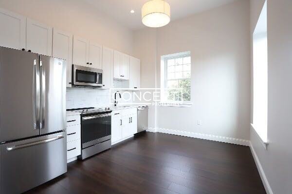 120 Washington St #120-402 - Photo 3 of 17