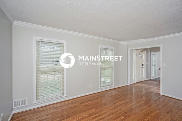 9109 Lakeridge Dr - Photo 4 of 17