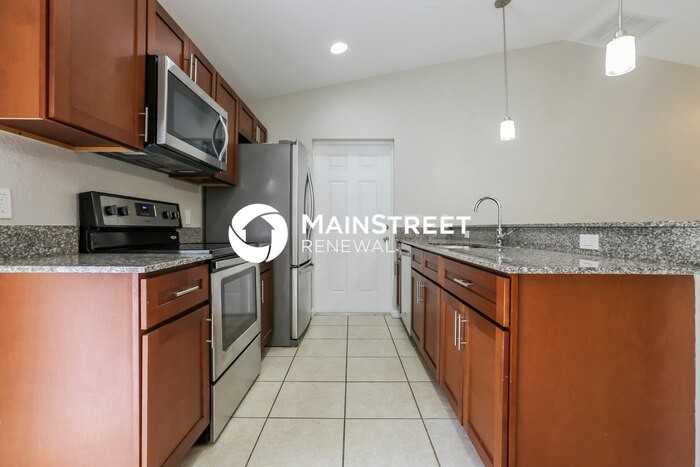 1247 Barstow Ave - Photo 7 of 16