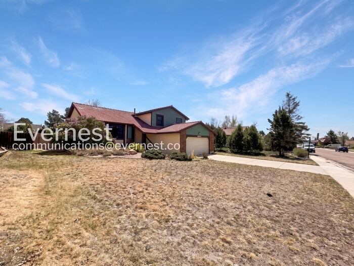 4035 Thundercloud Dr - Photo 2 of 28