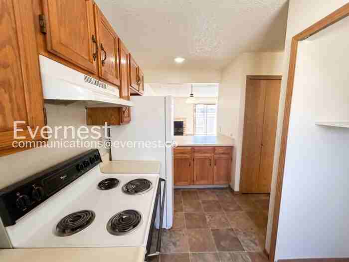 4012 Muse Way - Photo 4 of 22