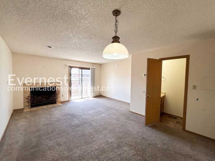 4012 Muse Way - Photo 5 of 22
