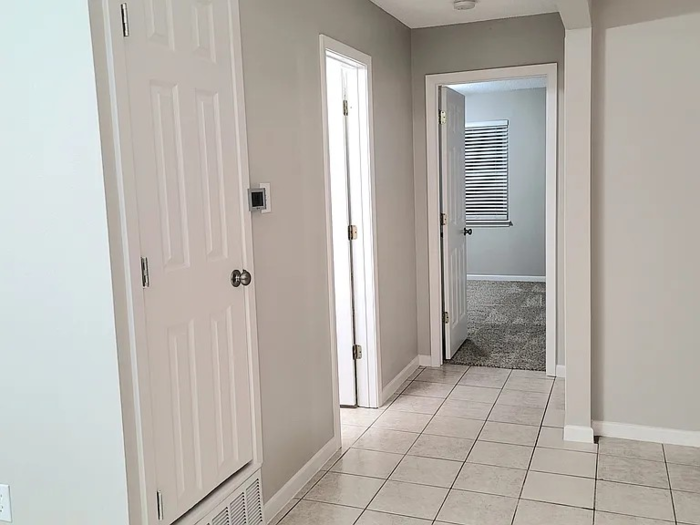 1005 Idlewood Ave - Photo 3 of 4