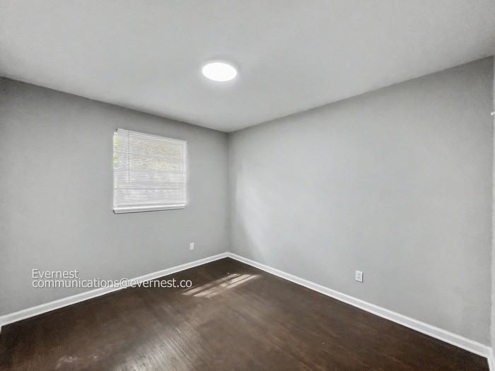 4624 Sunnybrook St - Photo 7 of 17