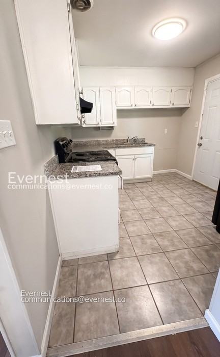 200 Woodward Dr - Photo 4 of 45