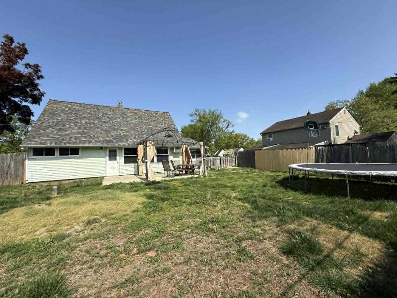 5 Nickelhill Ln #NA - Photo 4 of 33