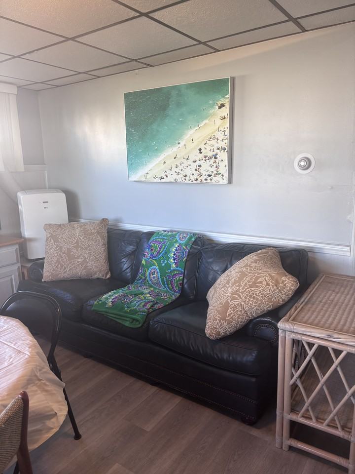146 Central Ave #1L - Photo 5 of 10
