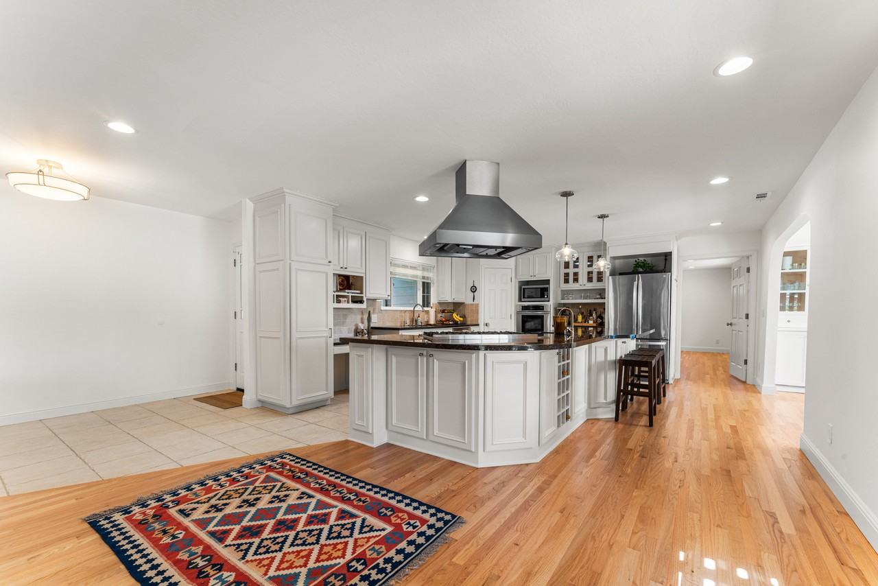 1725 Jennifer Dr #NA - Photo 5 of 21