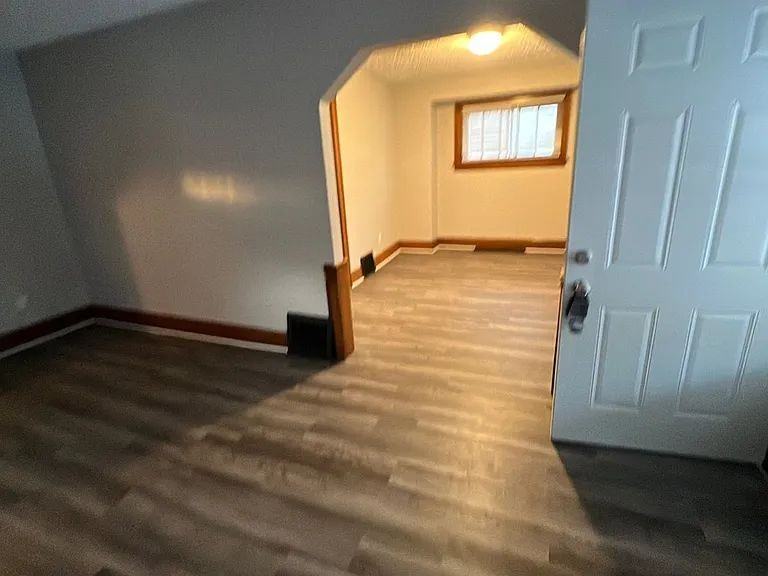 579 Sanford Ave #NA - Photo 4 of 14