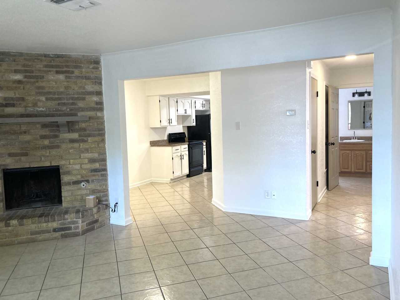 8018 Echo Wind St #NA - Photo 7 of 12