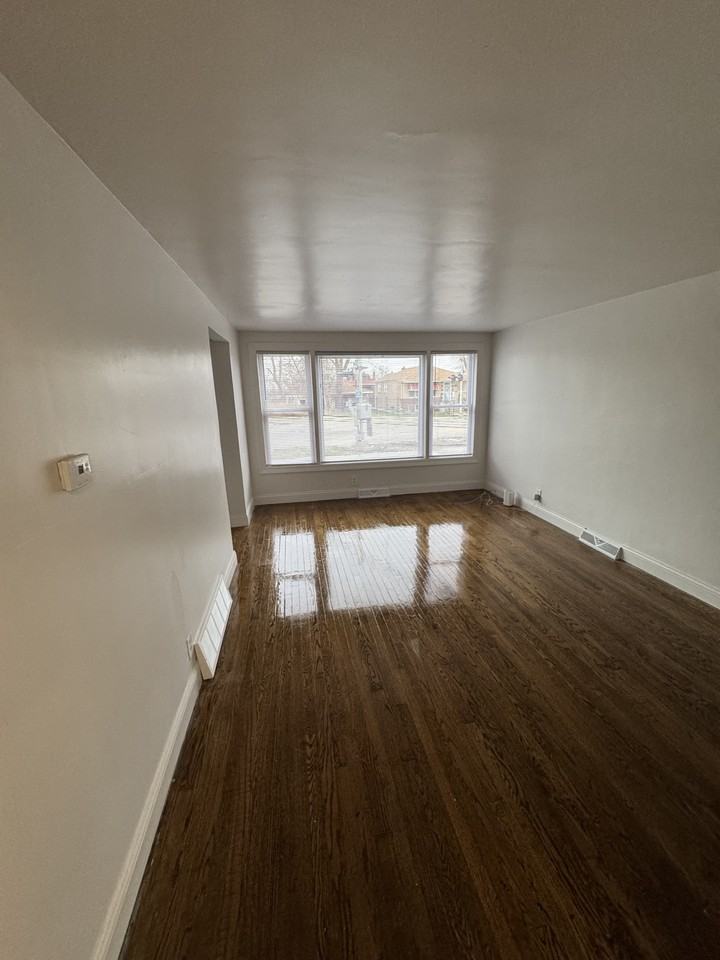 8924 S Paulina St #NA - Photo 3 of 8