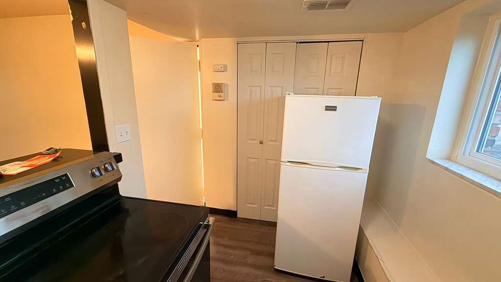 514 Guyasuta Rd #2
