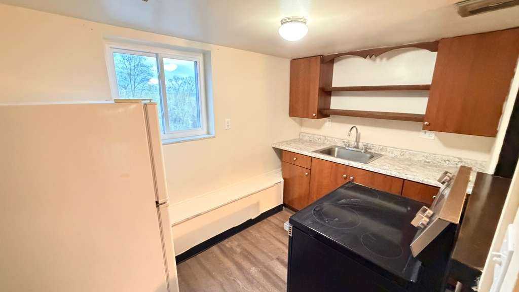 514 Guyasuta Rd #2 - Photo 6 of 12