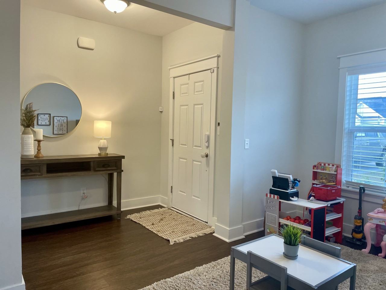 150 Southern Way #NA - Photo 4 of 45