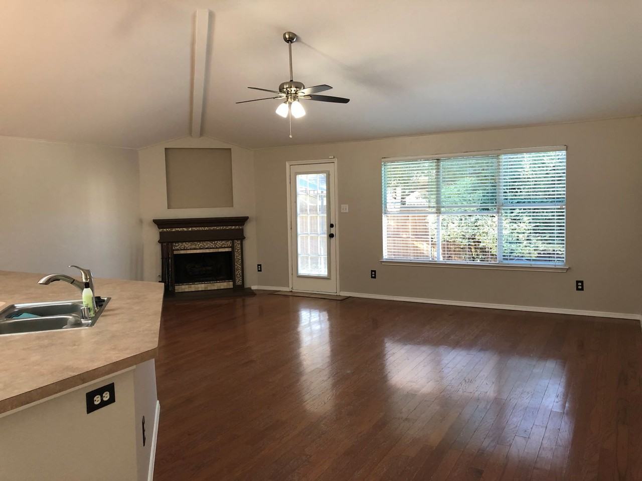 317 Tanglewood Pl #NA - Photo 5 of 17