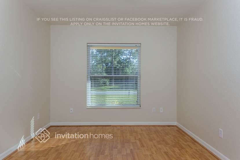 833 Se Lansdowne Ave - Photo 5 of 23