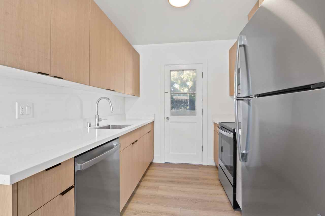 343 Palos Verdes - Photo 4 of 22