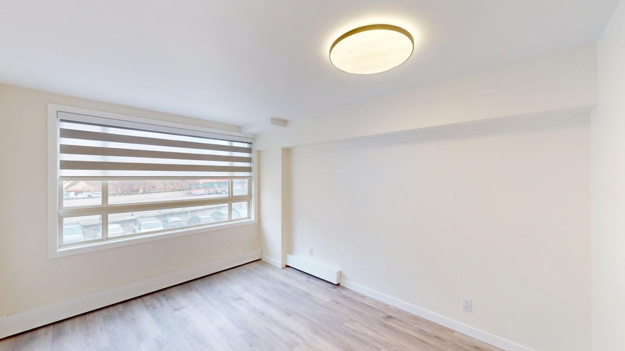 205 - 110 2 Avenue Southeast - Photo 5 of 18