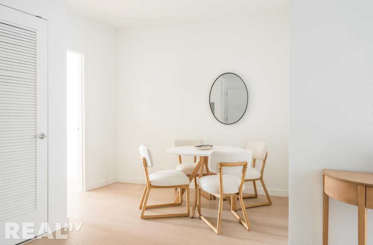 Nostrand Ave #205 - Photo 5 of 7