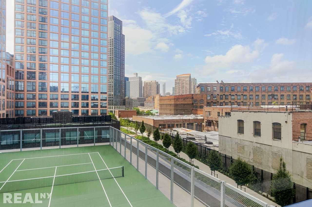 Commercial St #517 - Photo 5 of 15