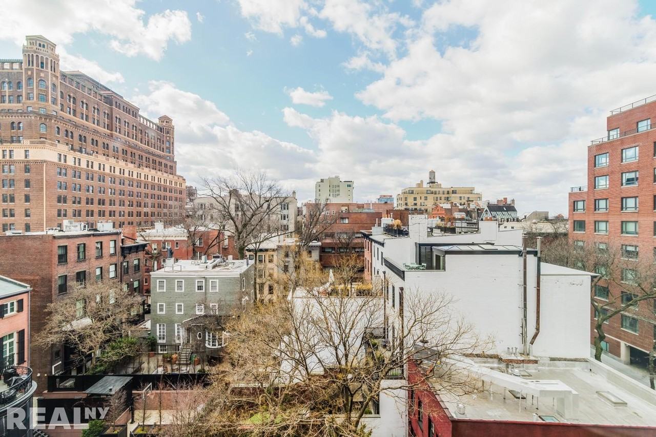 Columbia Hts #10Q - Photo 4 of 12