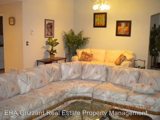 1204 Meadowbend Dr - Photo 2 of 6