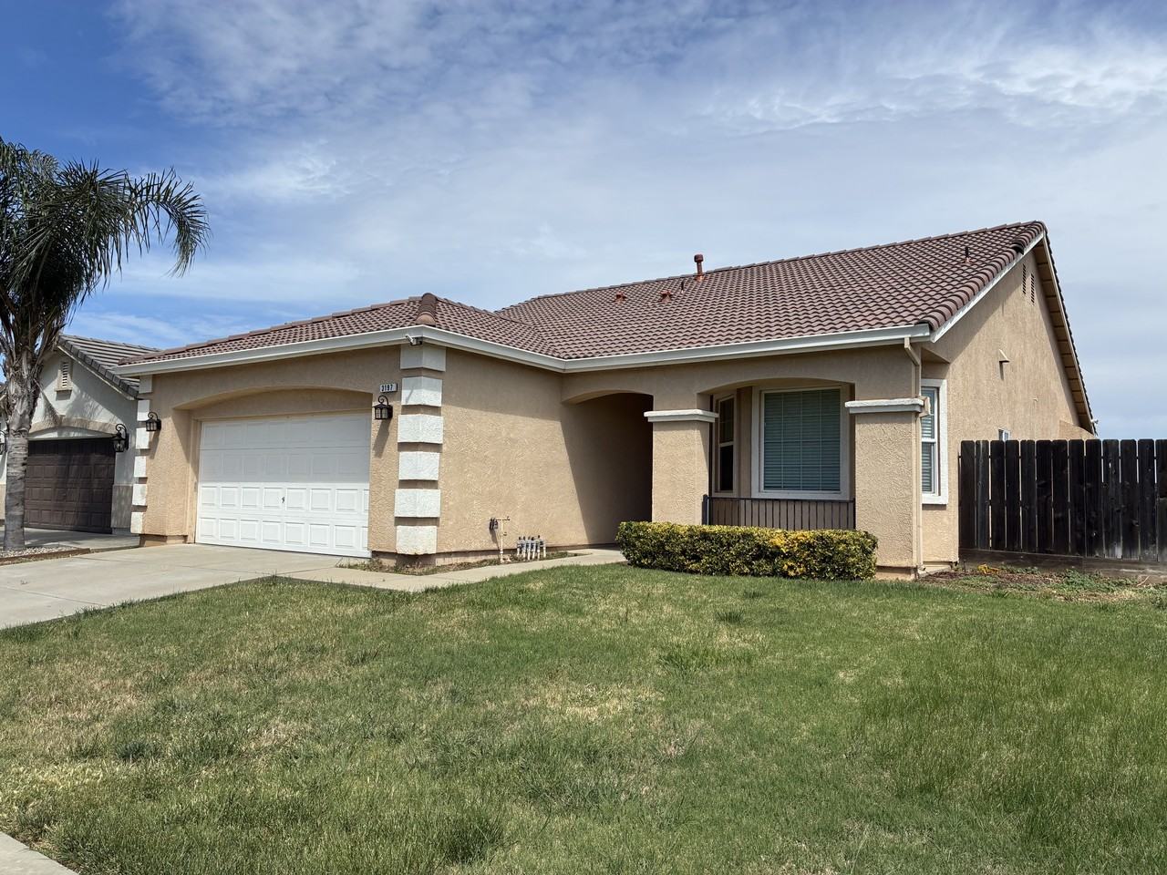 3197 Dinkey Creek Ave #1 - Photo 2 of 25