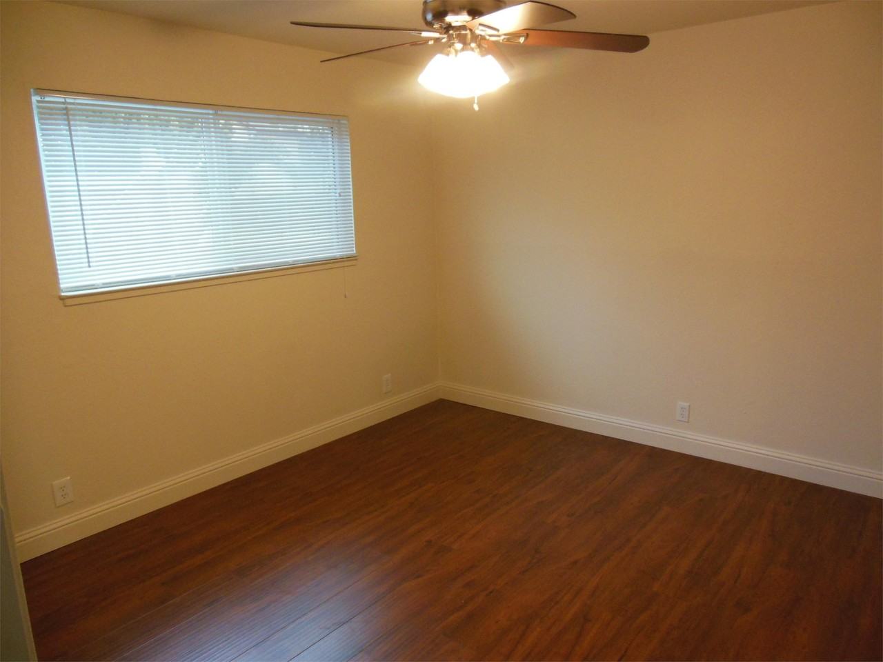 1312T 2nd Ave #2 - Photo 4 of 9