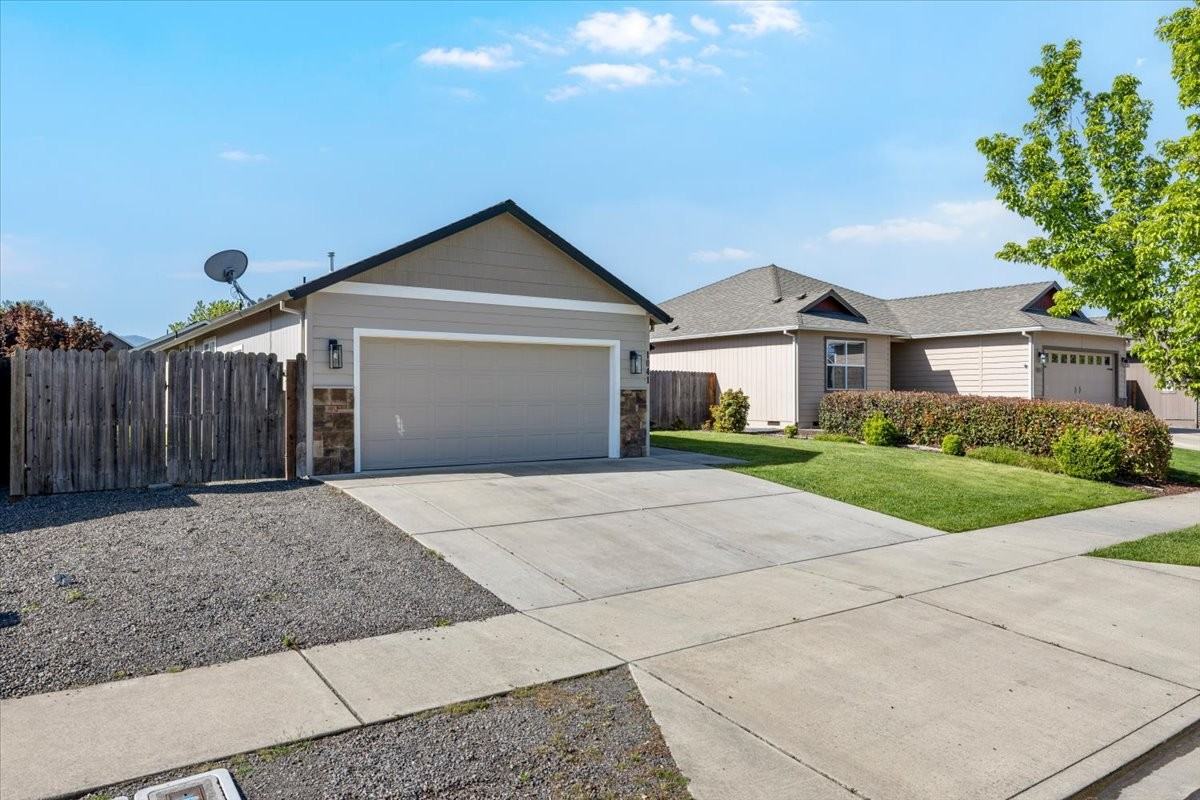 1041 Compton Way #1 - Photo 3 of 24