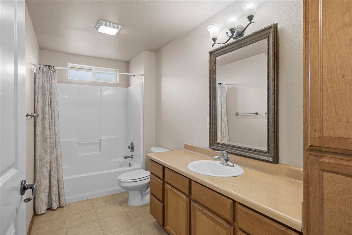 1041 Compton Way #1 - Photo 6 of 24