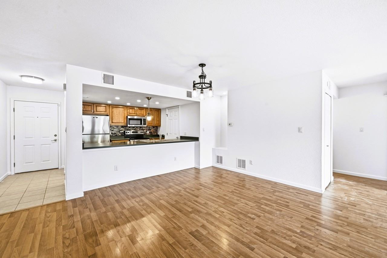 23712 Pondview Pl #A - Photo 3 of 39