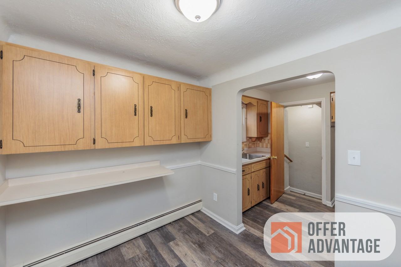 25370 Drakefield Ave #1 - Photo 5 of 10