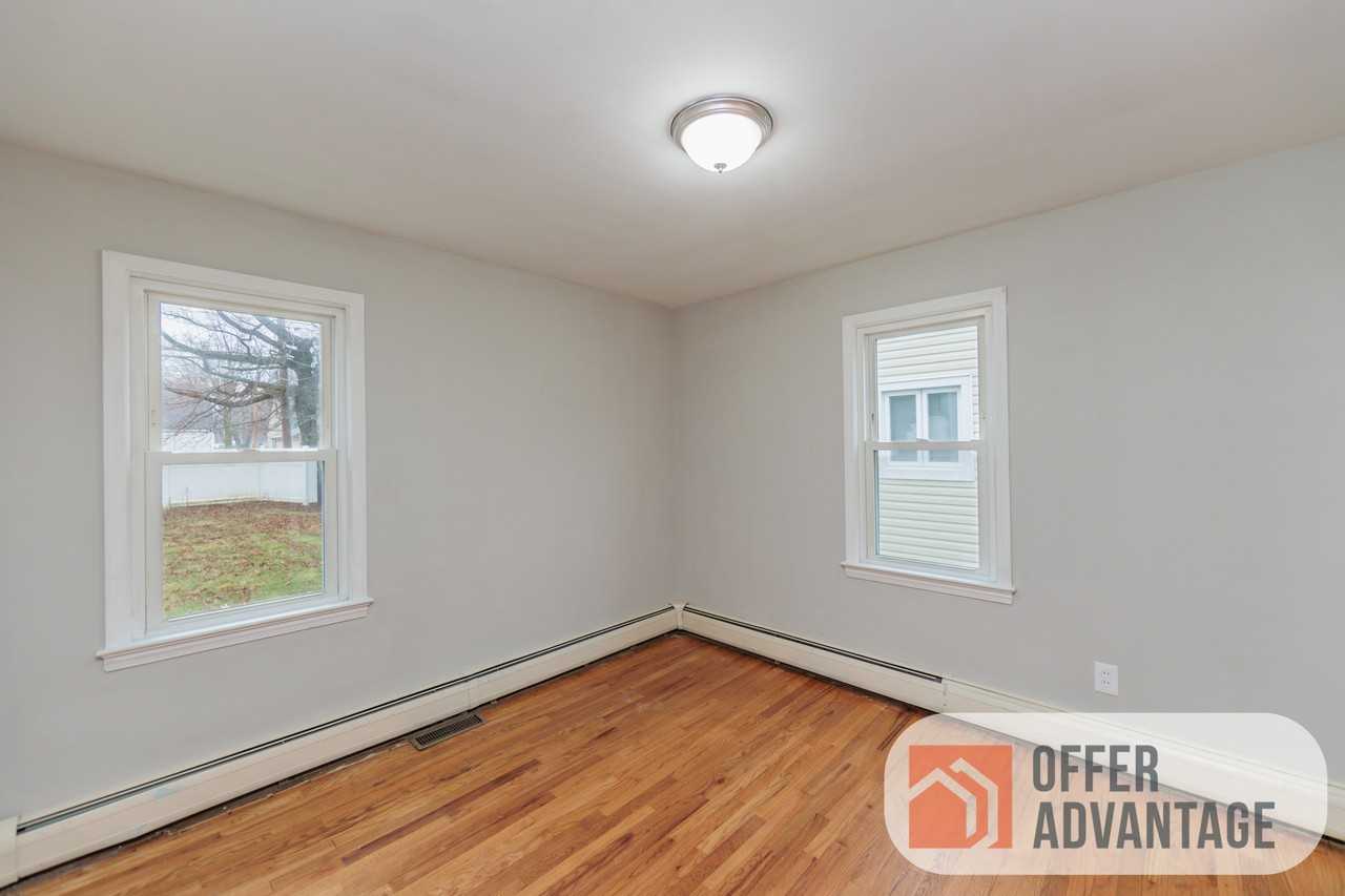 25370 Drakefield Ave #1 - Photo 6 of 10