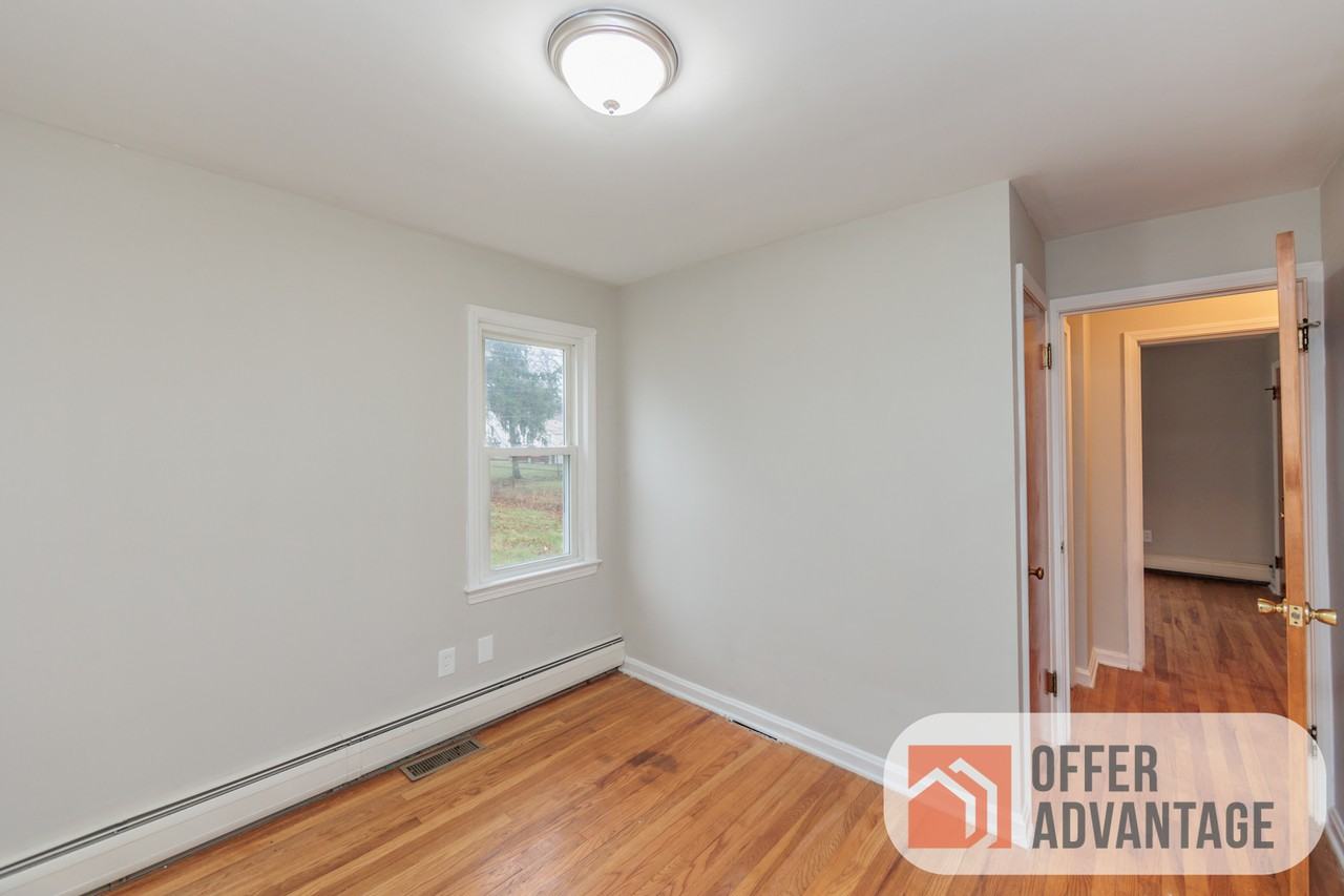 25370 Drakefield Ave #1 - Photo 7 of 10