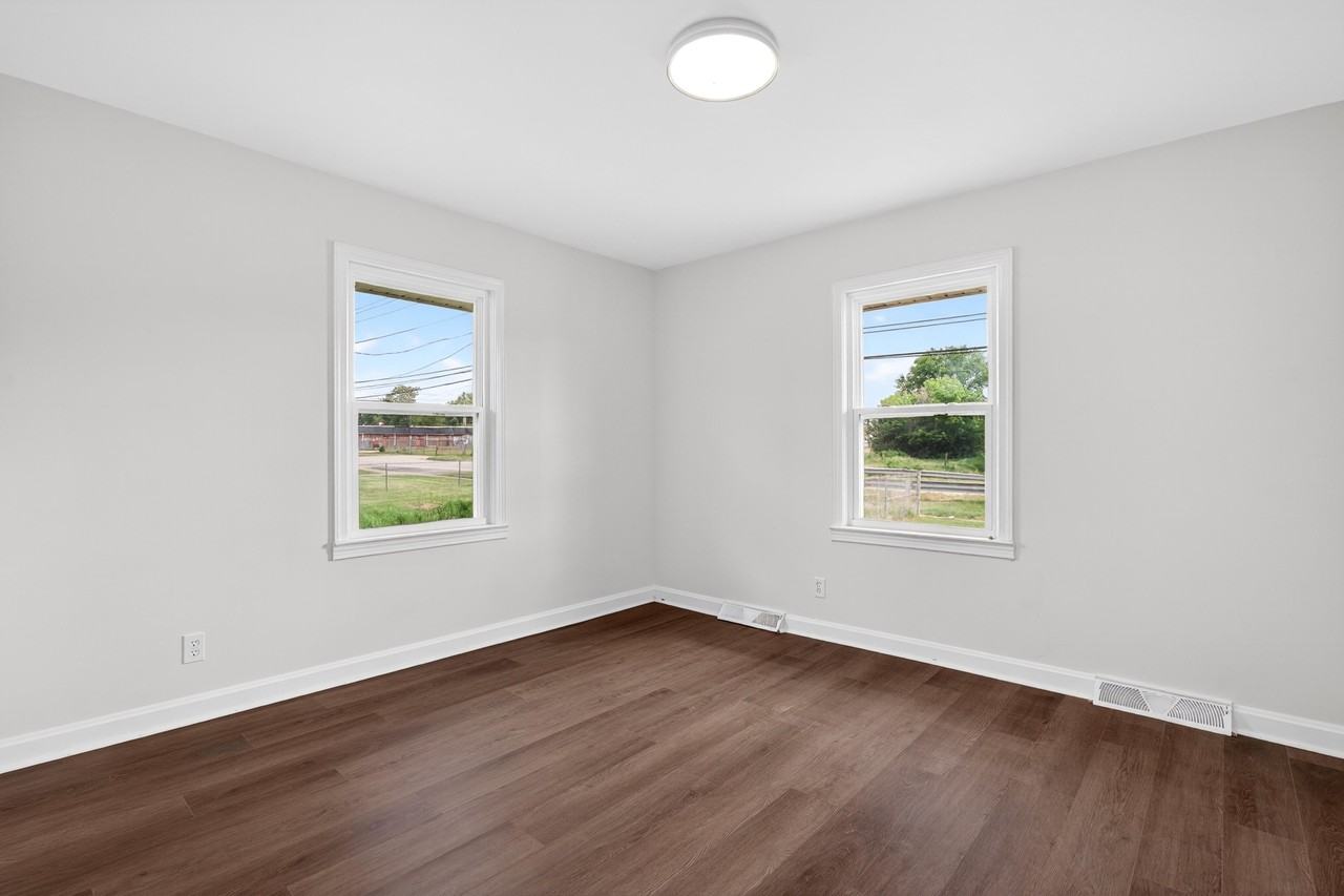 3325 Kramers Ln #1 - Photo 4 of 11