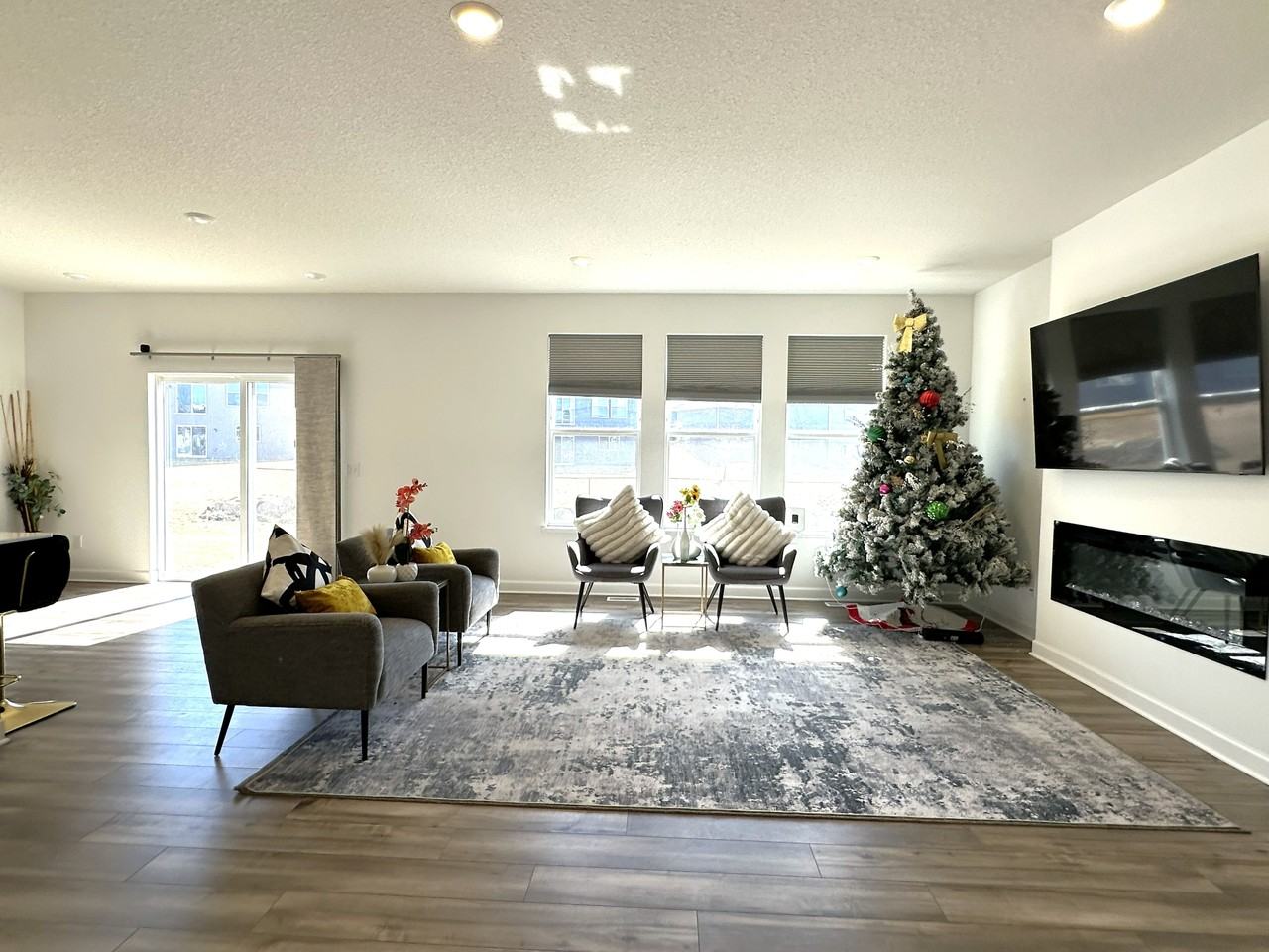 22525 Wood Ln #1 - Photo 4 of 29