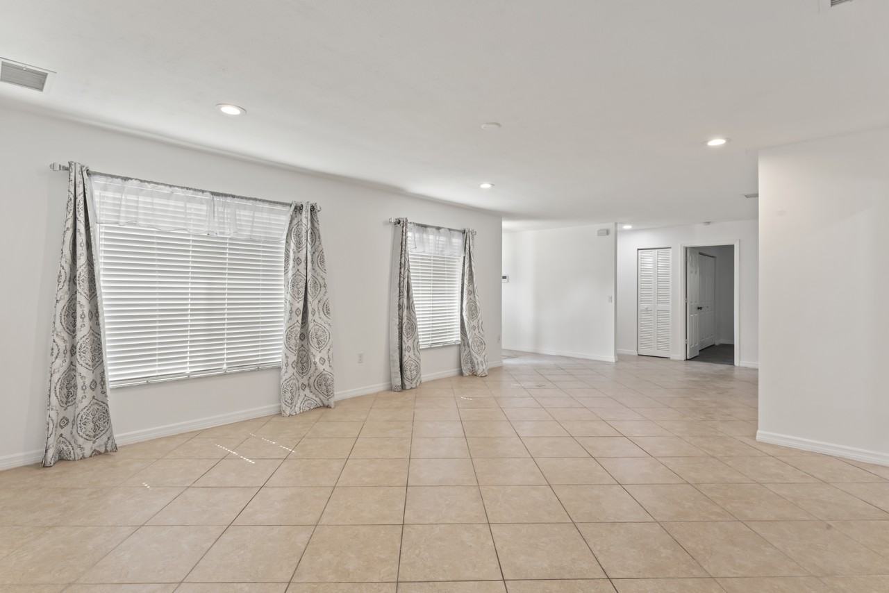 4404 Meadow Creek Cir #1 - Photo 6 of 12