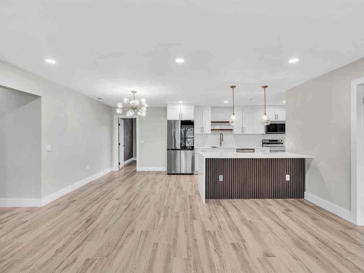 10691 Nw 28th St #1 - Photo 3 of 12