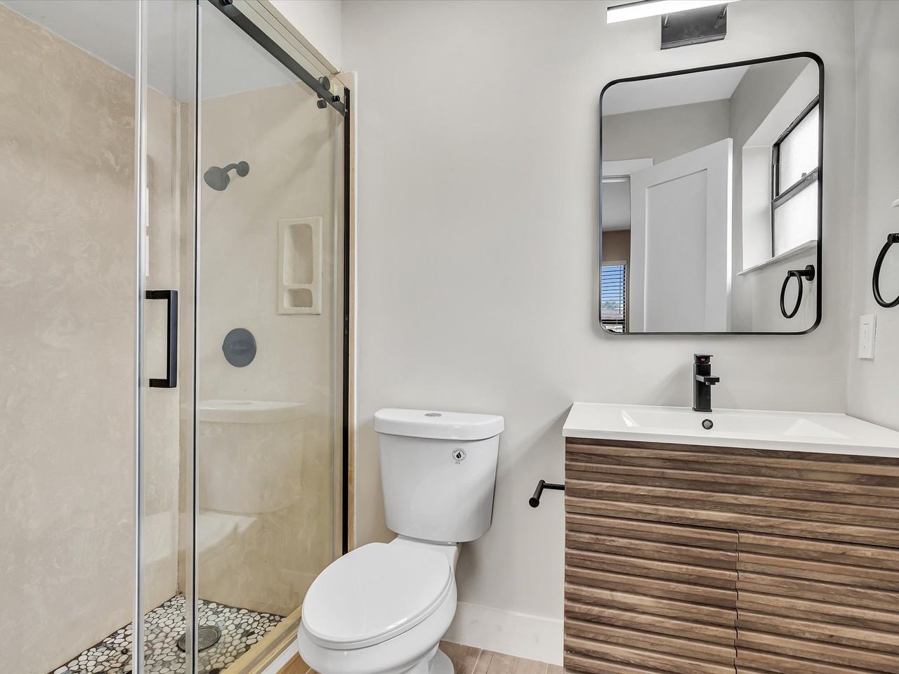 10691 Nw 28th St #1 - Photo 7 of 12